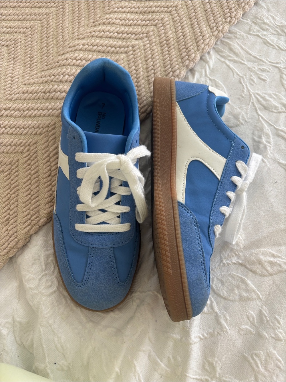 No Boundaries Blue and White Kids Sneakers with Gum Sole
